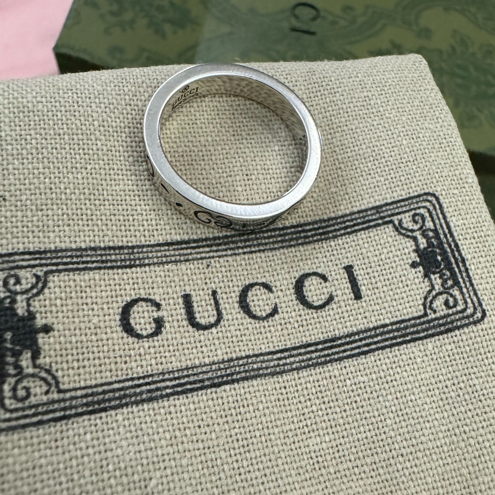 ring - Picture 4 of 5